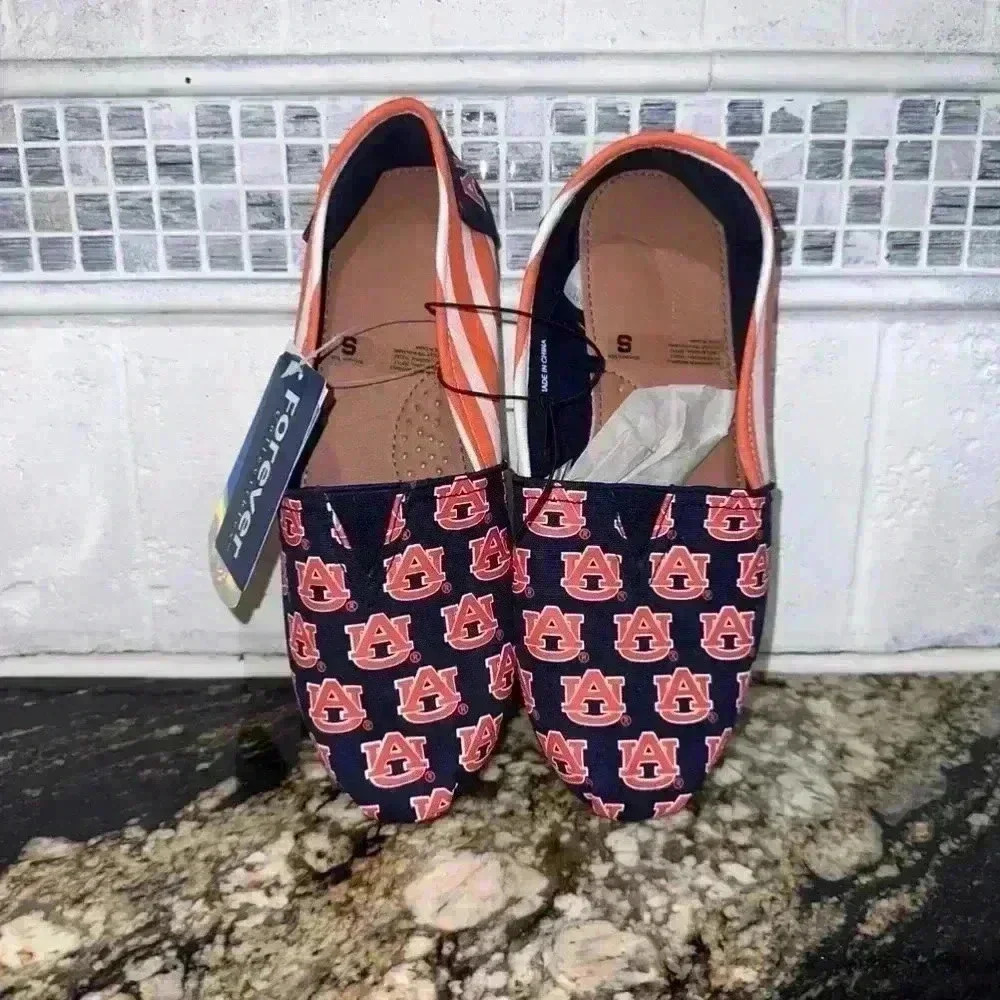 Auburn Tigers Woman’s Shoes, Size S, Blue and Orange (5-6) - Picture 3 of 9